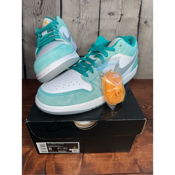 Jordan Other - Air Jordan 1 Low SE Men's Shoes New Emerald/White/Light Steel Grey/Taxi Size 8 D